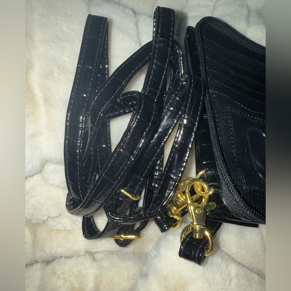 Samantha Brown Black Crocodile-Embossed Wristlet With Shoulder Straps - Picture 8 of 8